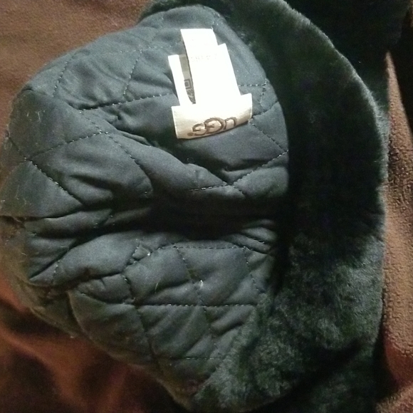 Ugg Kids Unisex Leather & Shearling Trapper hat blue sz. 2-4 years - Picture 6 of 11